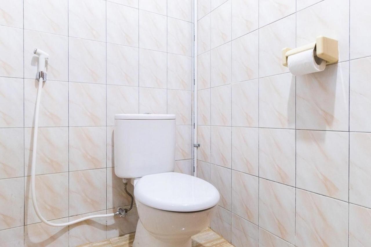 Reddoorz Plus @ Jalan Gatot Subroto Medan Sunggal Exteriör bild